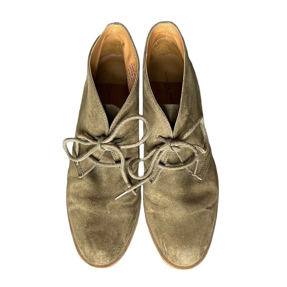 American Eagle Vegan Suede Olive Desert bootie Size 10 - Picture 2 of 7